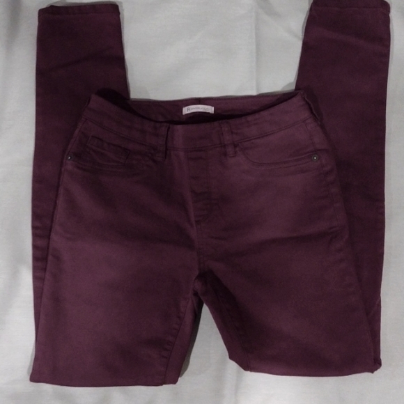 Stretch Jeans - Picture 1 of 6